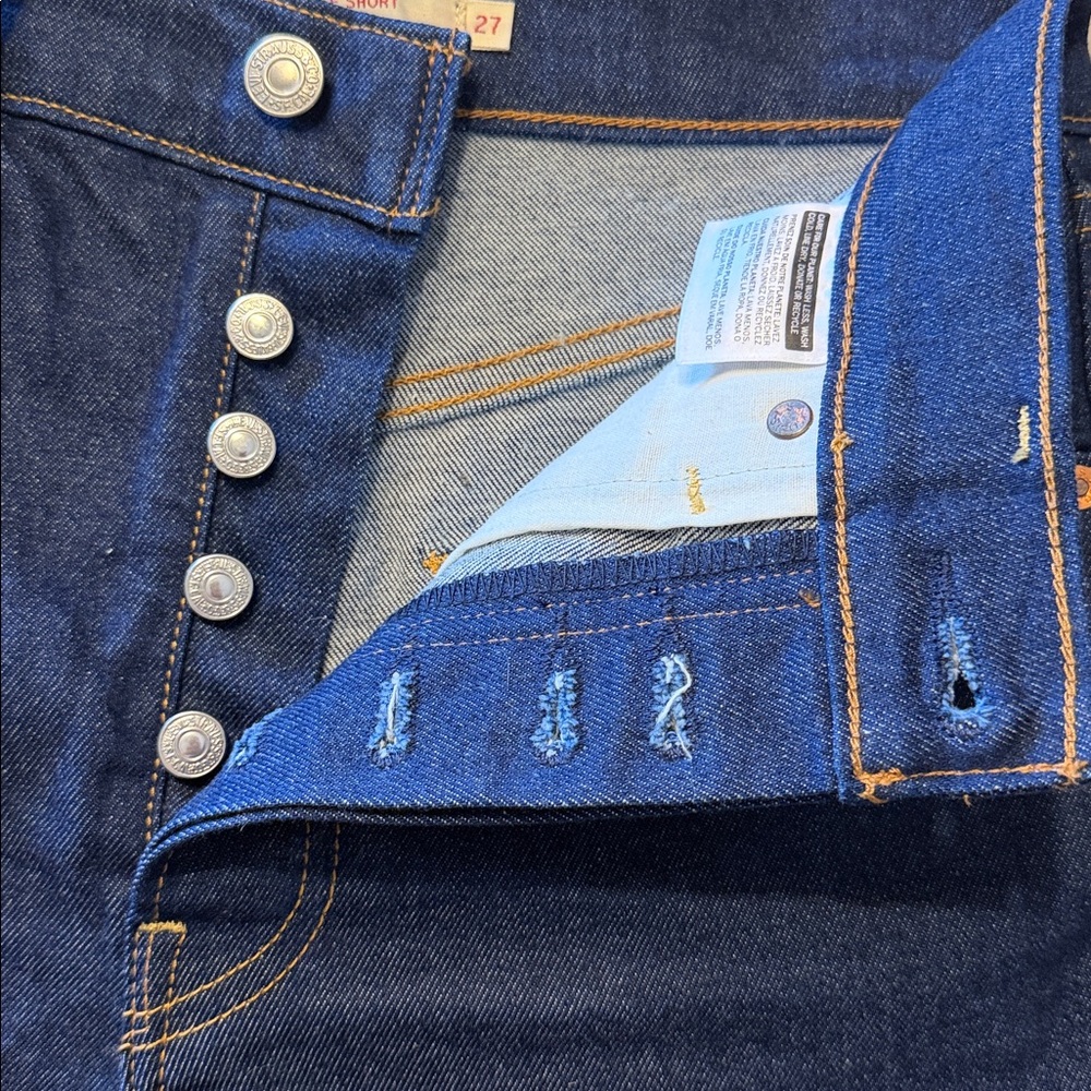 LEVI’S Ribcage Jean Shorts - Picture 8 of 16